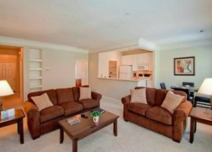 Bridgestreet At Easton Commons 3*